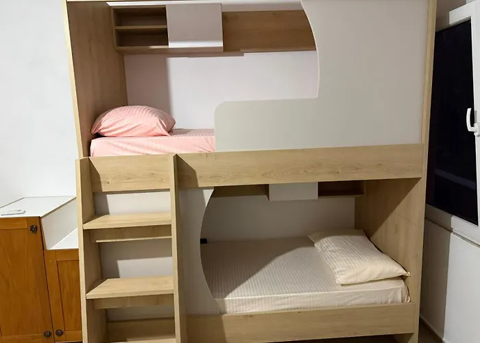 Hostel Rooftop Gallery *